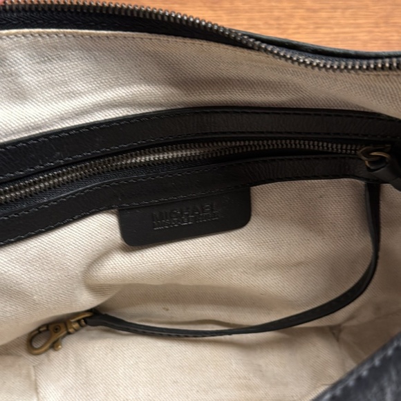 Michael Kors bag - Picture 3 of 5